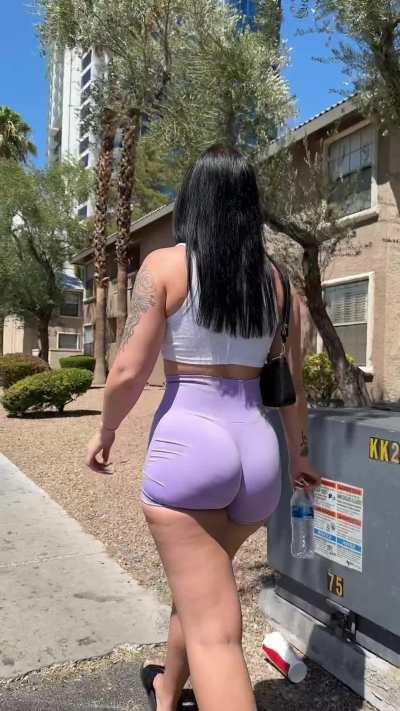 Follow That Ass To End of the Earth