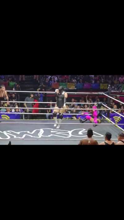 Lady Maravilla different angle IWRG 10/30/25