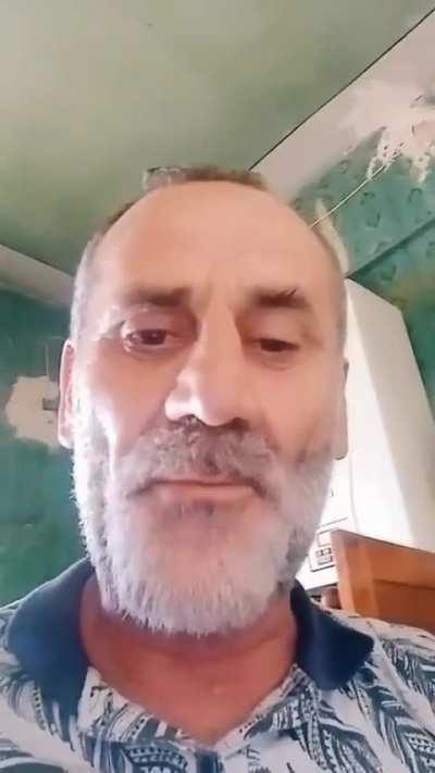 mr. bombastic durmasi icin onu ariyor