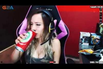 primer chupistream de yuki