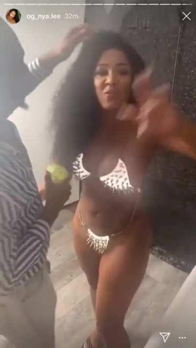 Nya Lee #Twerking 🤦🏿‍♂️😍