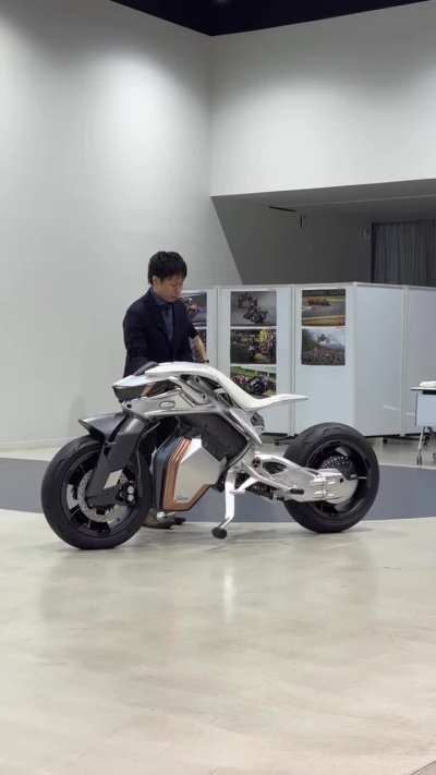 Yamaha's self-balancing technology is next-level stuff