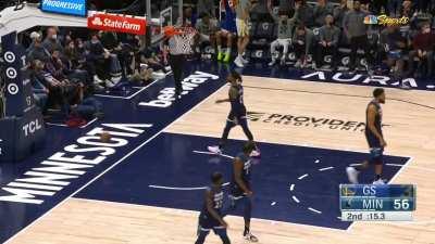 [Highlight] Klay Thompson's 3-point shot that was wiped off the board as ref called it out-of-bounds during the half-time break.