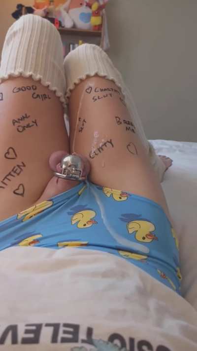 The struggle of being horny while locked up is all all too real 😩🔐