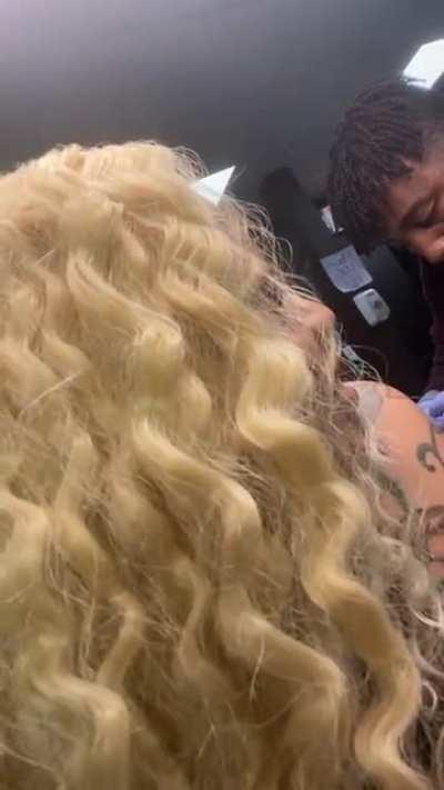 I think she fucked up by doing a 🦋 🤔