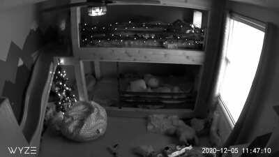 Ending 2020 with a flop. found on r/kidsarefuckingstupid