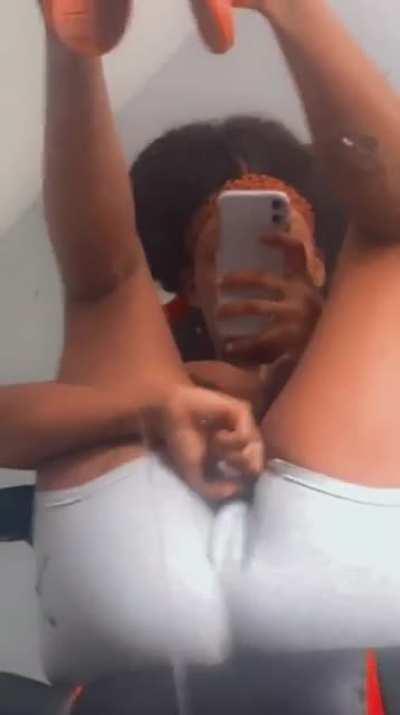 Her Backshots go crazy