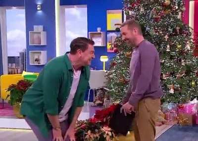 German TV Hosts Crack up in live show