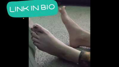 Do you like the color? This is right before a very cummy footjob 😆