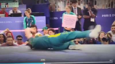 The Aussie commentary of Raygun's battle went so fucking hard