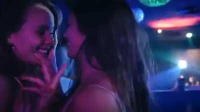 Ophelie Bau & Lou Luttiau - Mektoub, My love: Canto Uno