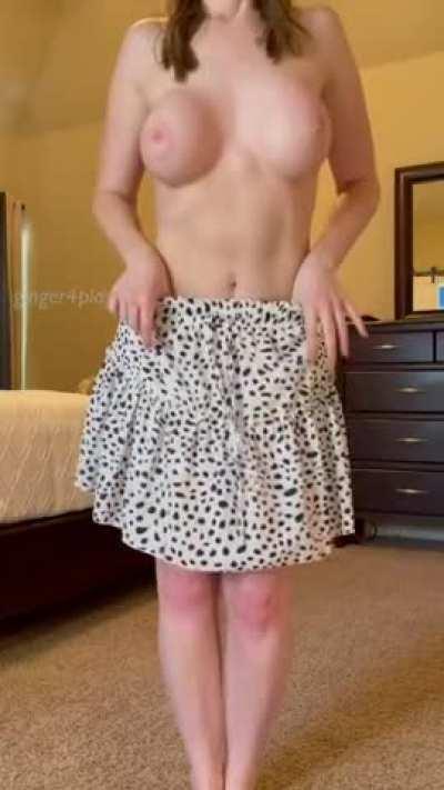 I love playing with my mom bod