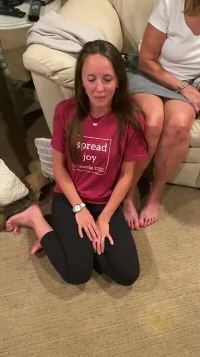 Это на самом деле смехотворно, учитываю что TWO переводится как ДВА и звучит как ТУ