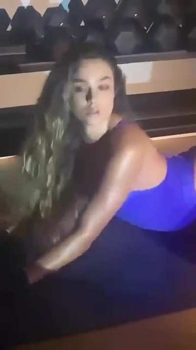 God such a sexy pose