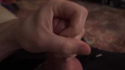 Dad with a thick cumshot!