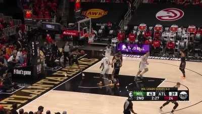 [Highlight] Jrue Holiday's FANTASTIC finishes against the Hawks in Game 6!