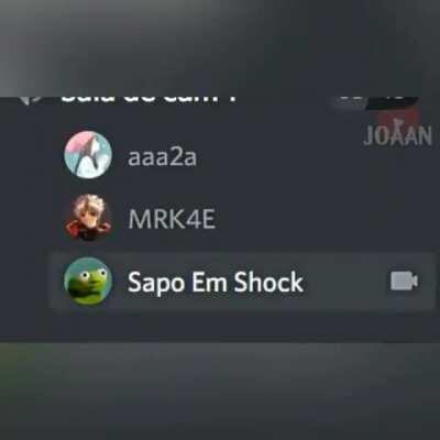 Hmm, ele é entao? ( no caso o cara da voz de loli )