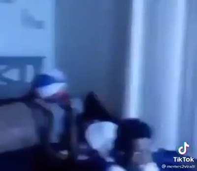 Lil Nigga winning in fortnite while juggling a basket on using his feet , bruh gone be a star