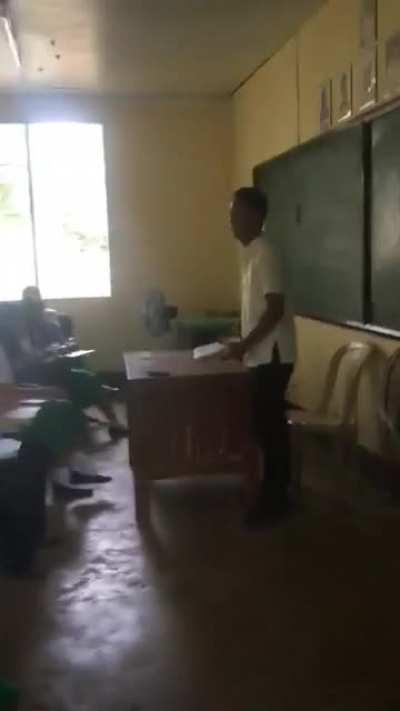 Yung classmate mong lakas nang trip😆