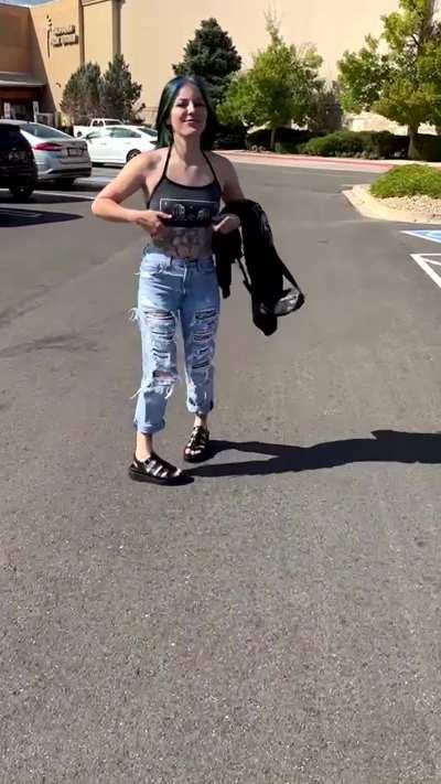 I love taking out my titties wherever I can