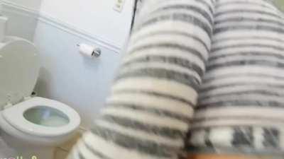 He loves his stepsister's ass