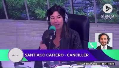 El canciller le dice 