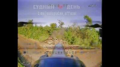 Ru POV: Abrams gets knocked out by FPV drones 