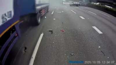 Freeway carnage after police chase concludes