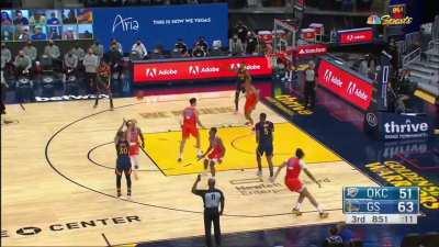 [Highlight] Steph sends Moses Brown flying then hits the three