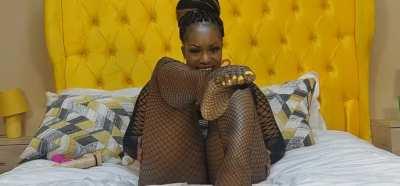 do you like it when my feet are in stockings