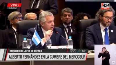 y que pasa si alguien en Moscú se tira un pedo ? 🤢