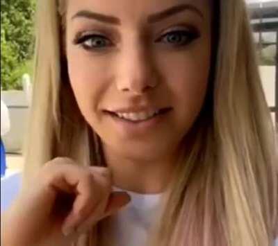 What is Lexi lusting at?