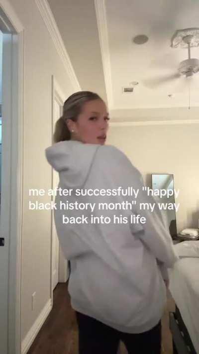 White Queen Got Back With Her Black King👸🏼🤴🏿