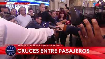 Planera piquetera vs. laburante de hospital público