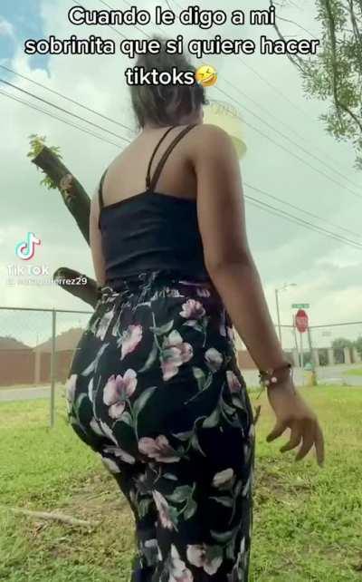 Back-heavy (@noragutierrez29)