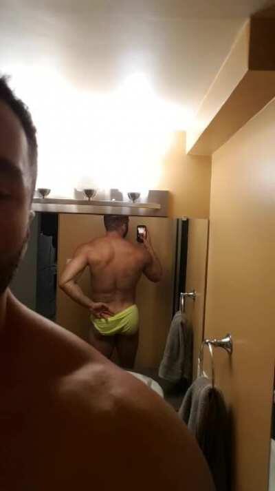 Looking to meet my match, or at least some strong competition (🍑 vs 🍆)