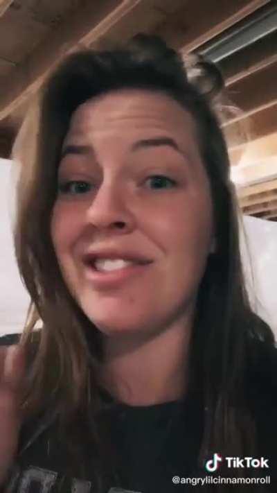 I pride myself on being a midwestern gal, but even I dunno what this bitch is mumbling about 🤷‍♀️