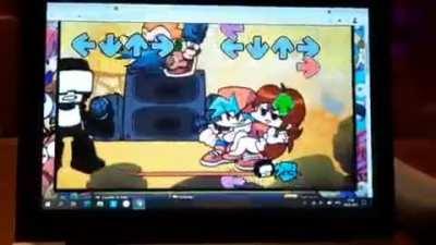 I was trying to play Stress and this happened </3