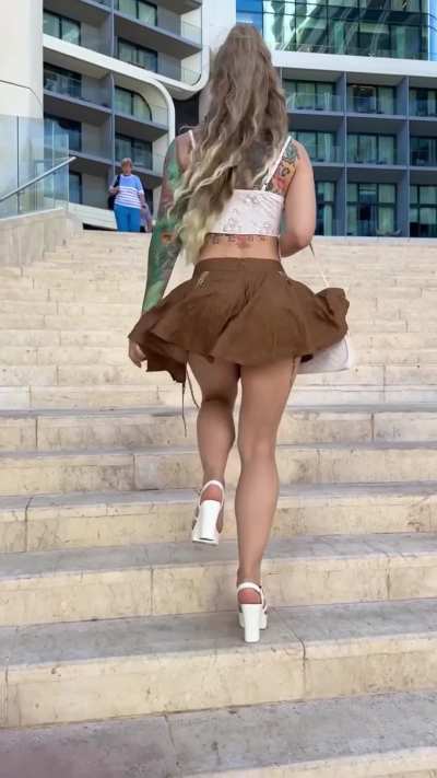 Kirara (@kiraraofficial_ig)