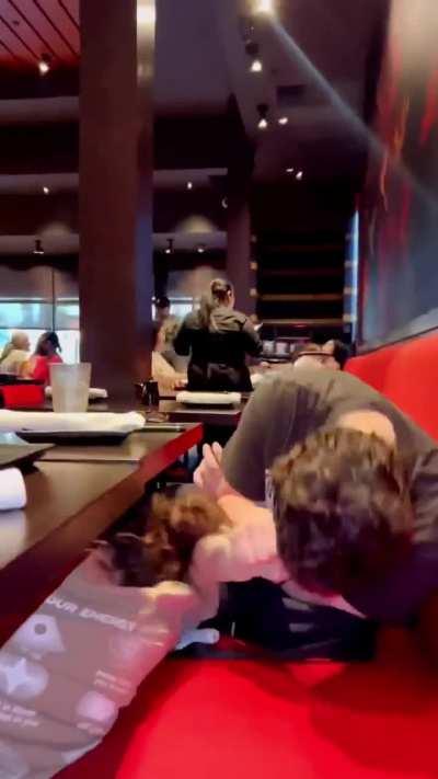 Dad trolls his daughter at a restaurant because she has a crush on the waiter 