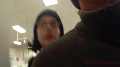 Public Cum Walk At The Mall