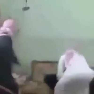 I still wrap my hijab.