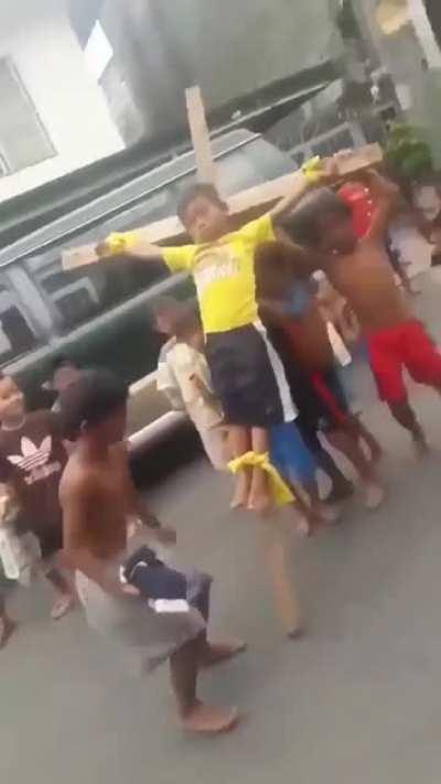 Jesus appearing in front of me after I finished streaming DONDA, glad I took a video of it