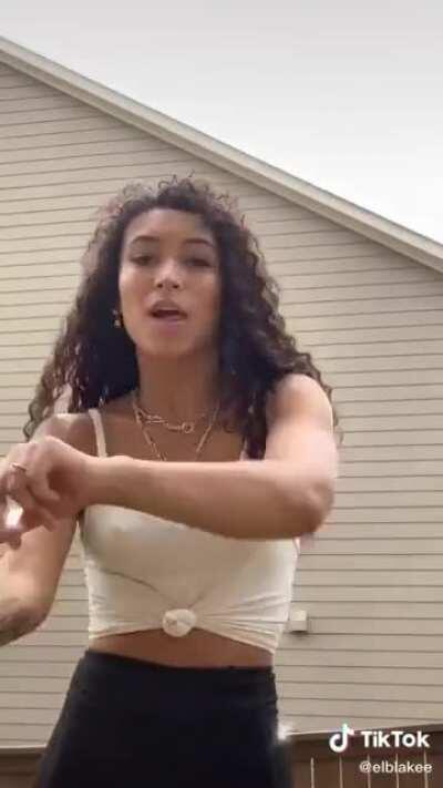 @elblakee #pokies #piercing