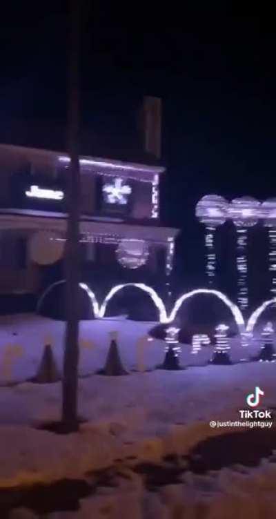 Super epic gaming house