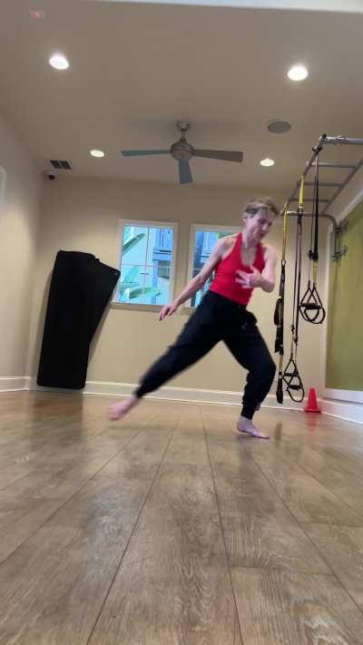 Happy to have found this community. I love to dance even though I am a perpetual beginner. [F]