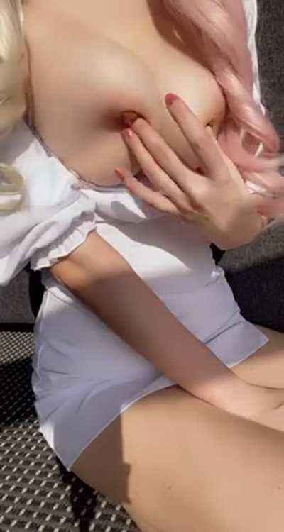 Half Australian half Japanese, how do you like the combination? 👉👈