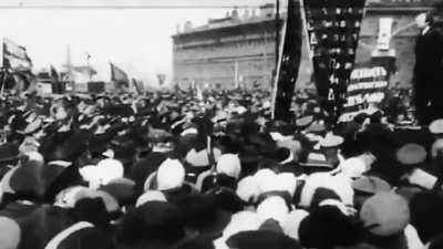 Лєнин создает Украину