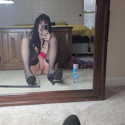 Needing a tongue or a cock....any takers?😈