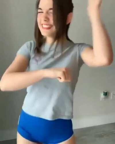 Beautiful little staryuuki dance ♥️